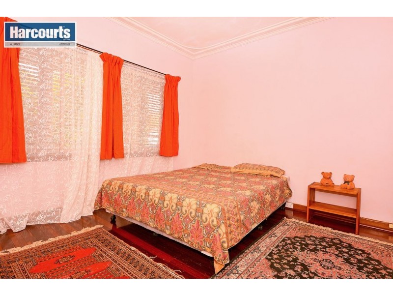 205 Huntriss Road, Doubleview WA 6018