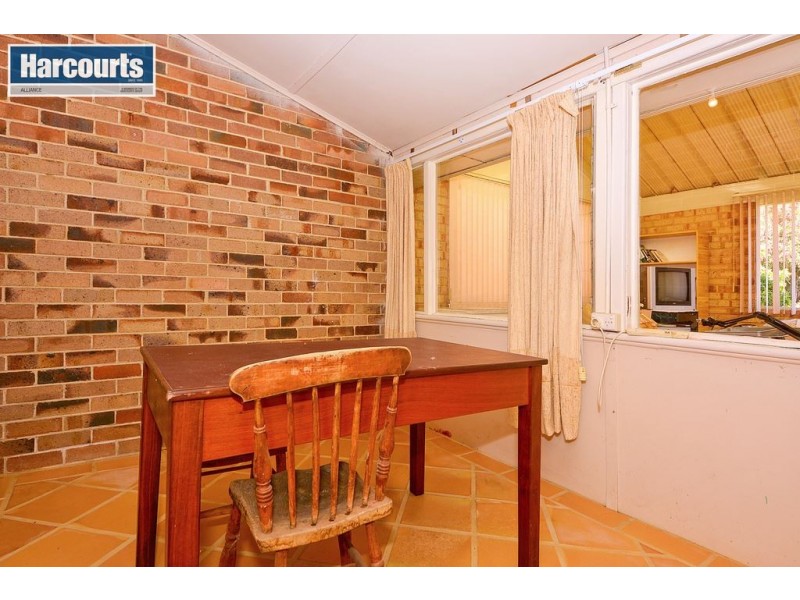 205 Huntriss Road, Doubleview WA 6018