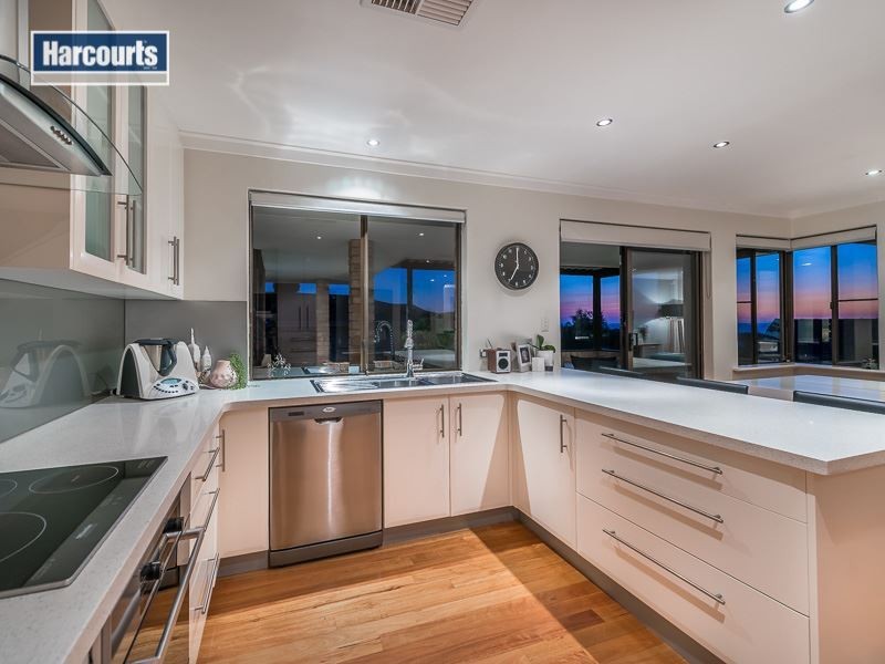 4 Simnia Place, Mullaloo WA 6027