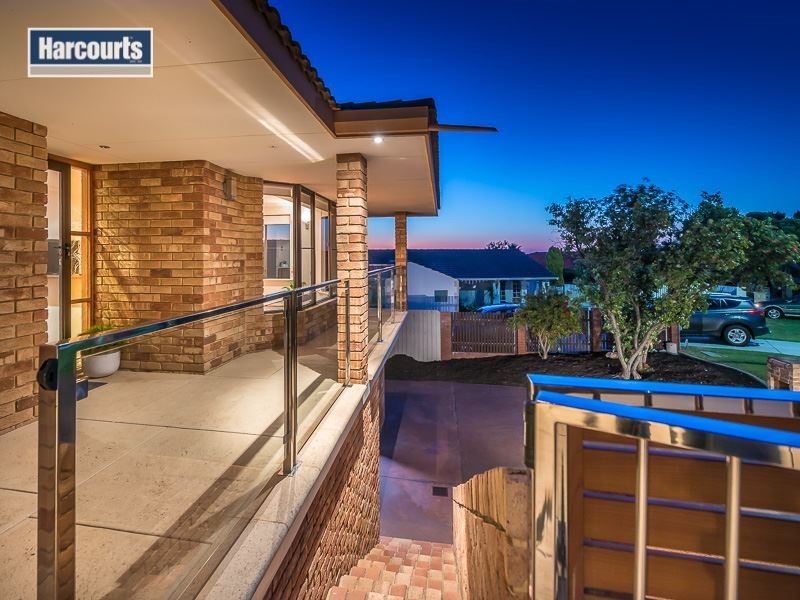 4 Simnia Place, Mullaloo WA 6027