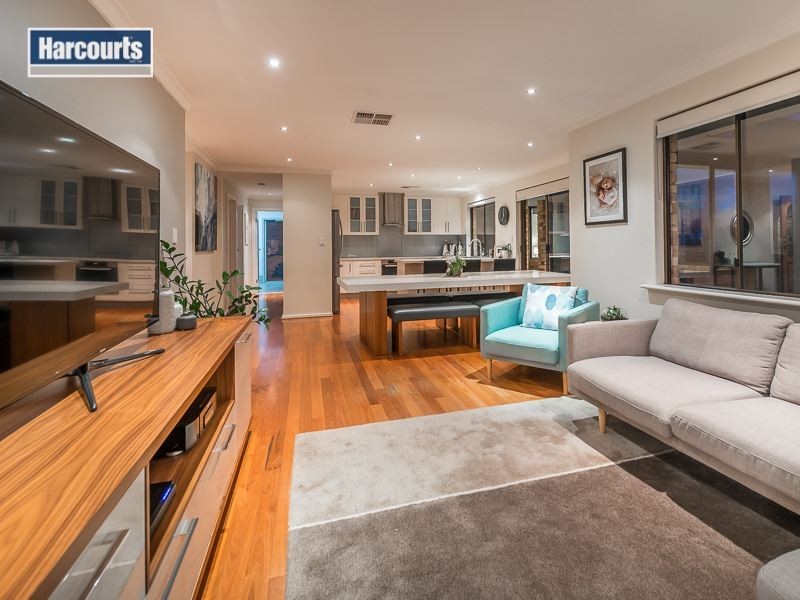 4 Simnia Place, Mullaloo WA 6027