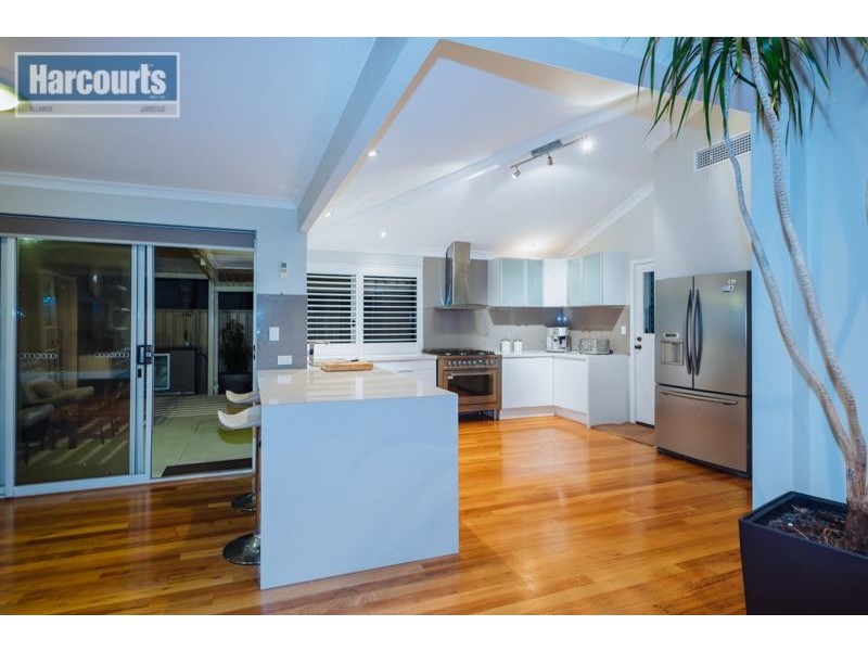 19 Seapeak Road, Ocean Reef WA 6027