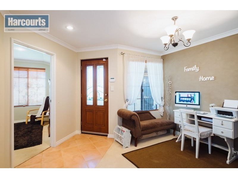 36 Miramare Boulevard, Currambine WA 6028