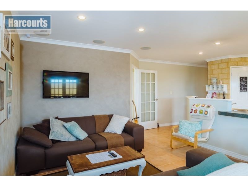 36 Miramare Boulevard, Currambine WA 6028