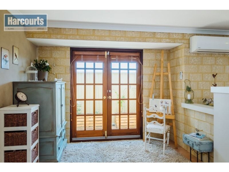36 Miramare Boulevard, Currambine WA 6028
