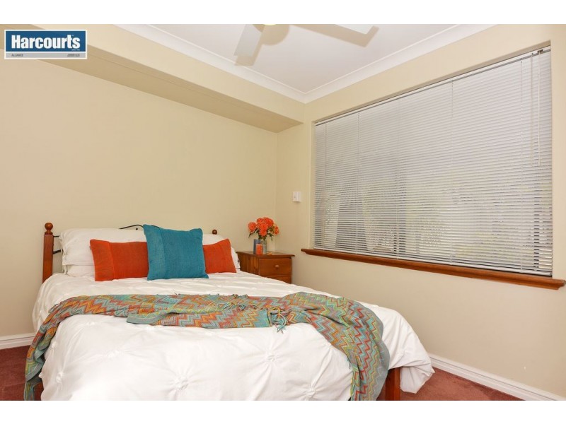 32 Earlsferry Green, Kinross WA 6028