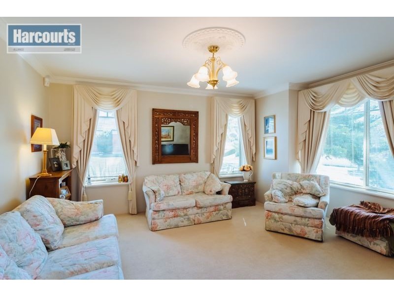 31 Miramare Boulevard, Currambine WA 6028
