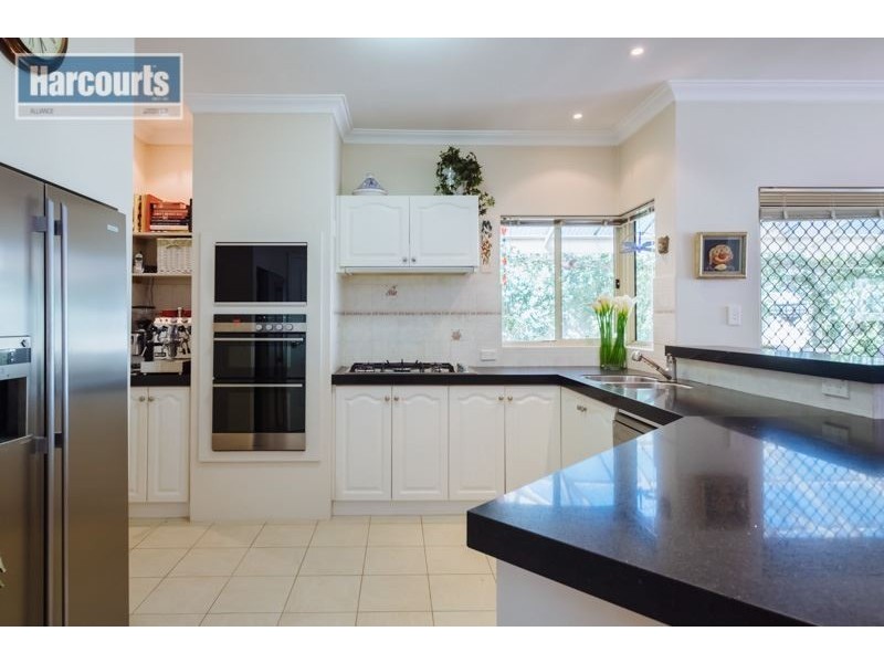 31 Miramare Boulevard, Currambine WA 6028