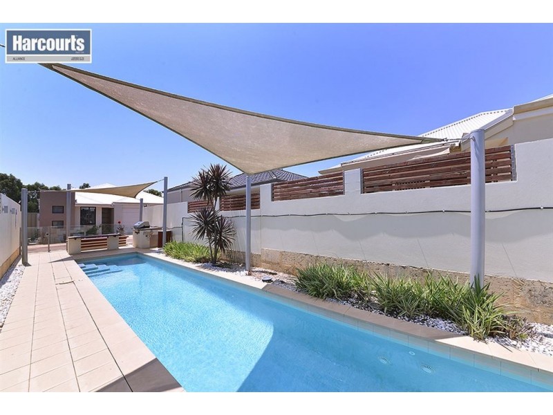 3/15 Crosthwait Circle, Tapping WA 6065