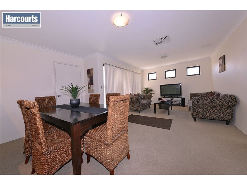 3/15 Crosthwait Circle, Tapping WA 6065