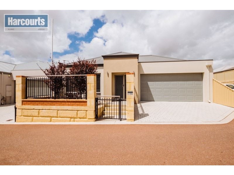4/166 Kingsway Road, Darch WA 6065