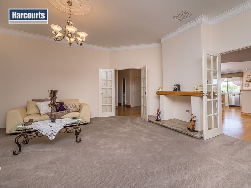 271 Santa Gertrudis, Lower Chittering WA 6084