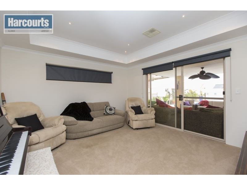 58 Mattingleys Approach, Burns Beach WA 6028