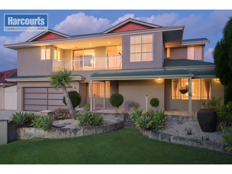 15 Raffles Court, Currambine WA 6028