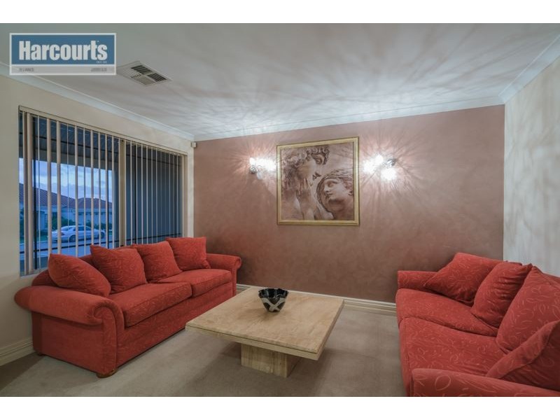 15 Raffles Court, Currambine WA 6028