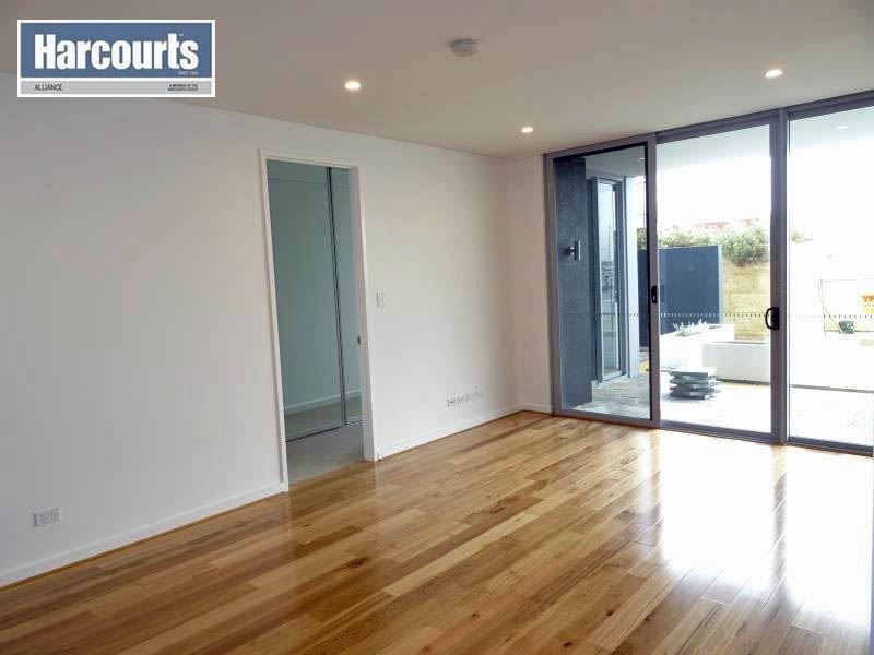 4/1 Bristol Lane, Mindarie WA 6030