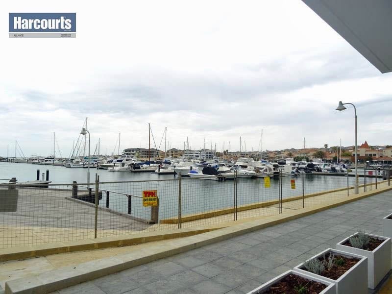 4/1 Bristol Lane, Mindarie WA 6030