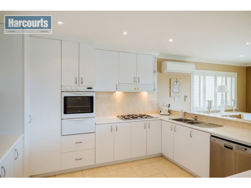 9 Inwood Place, Currambine WA 6028