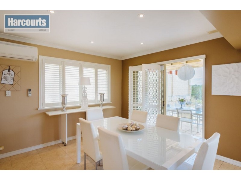 9 Inwood Place, Currambine WA 6028