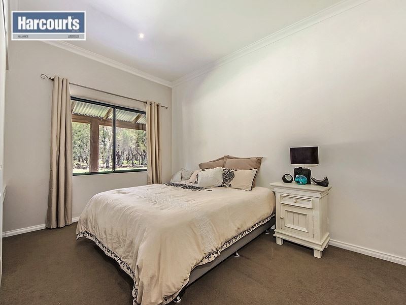 1597 Neaves Road, Bullsbrook WA 6084