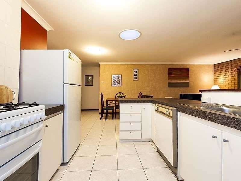 16 Nyunda Drive, Wanneroo WA 6065