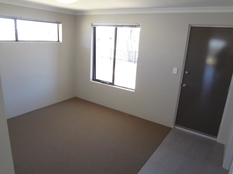 102 Suffolk Street, Caversham WA 6055