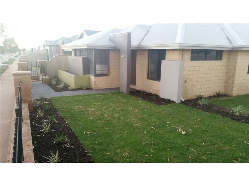 102 Suffolk Street, Caversham WA 6055