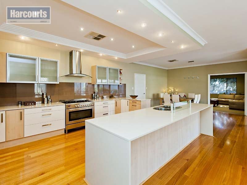 8 Waminda Way, Landsdale WA 6065