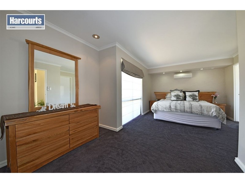 8 Hillside Close, Edgewater WA 6027