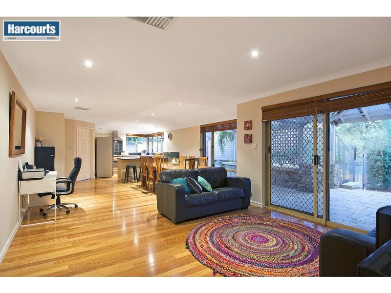 16 Simcoe Court, Joondalup WA 6027