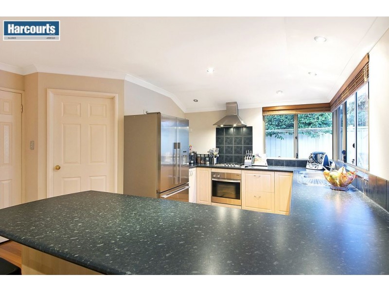 16 Simcoe Court, Joondalup WA 6027