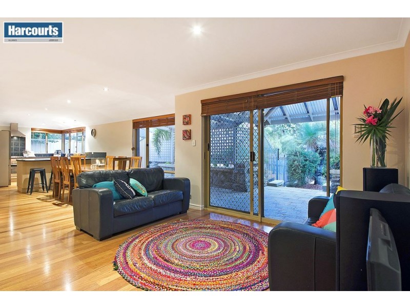 16 Simcoe Court, Joondalup WA 6027