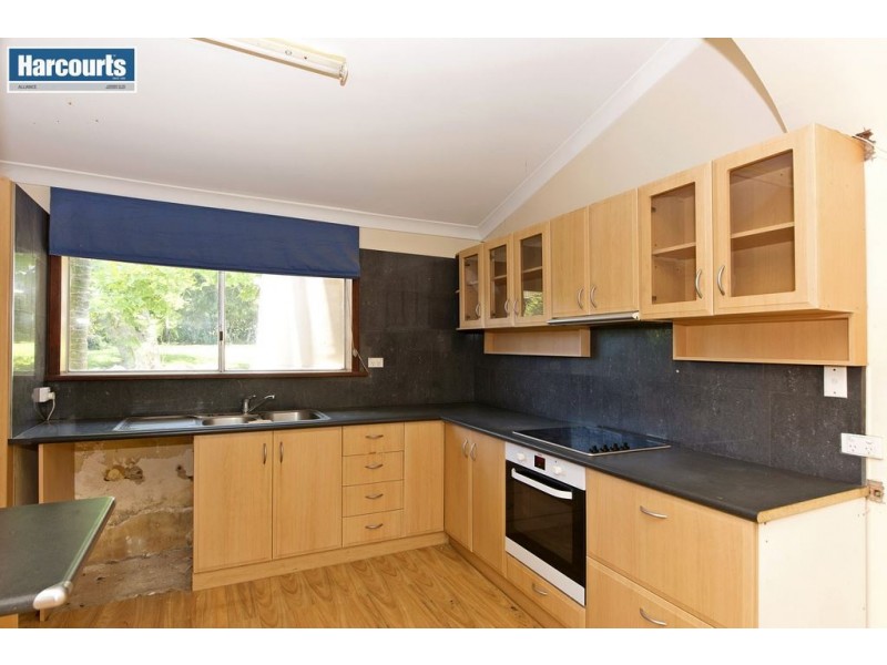 180 Gibbs Road, Nowergup WA 6032