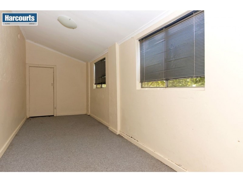 180 Gibbs Road, Nowergup WA 6032