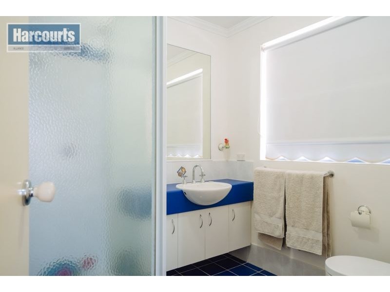 8 Marriot Turn, Currambine WA 6028