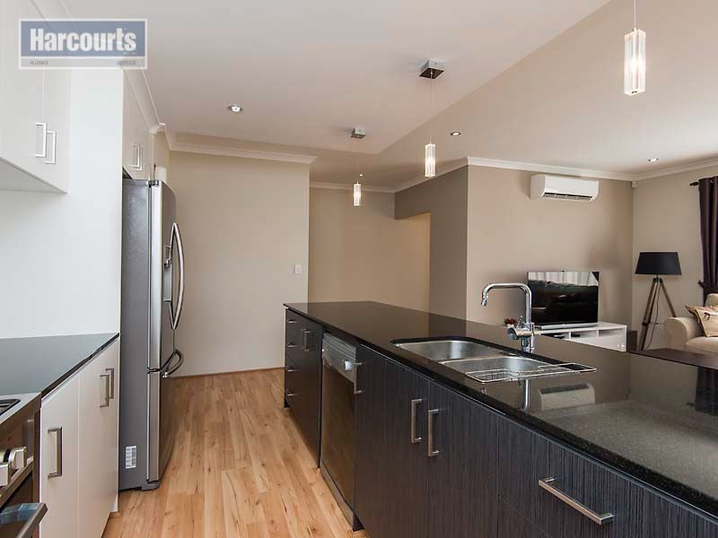 4 Bindi Way, Landsdale WA 6065