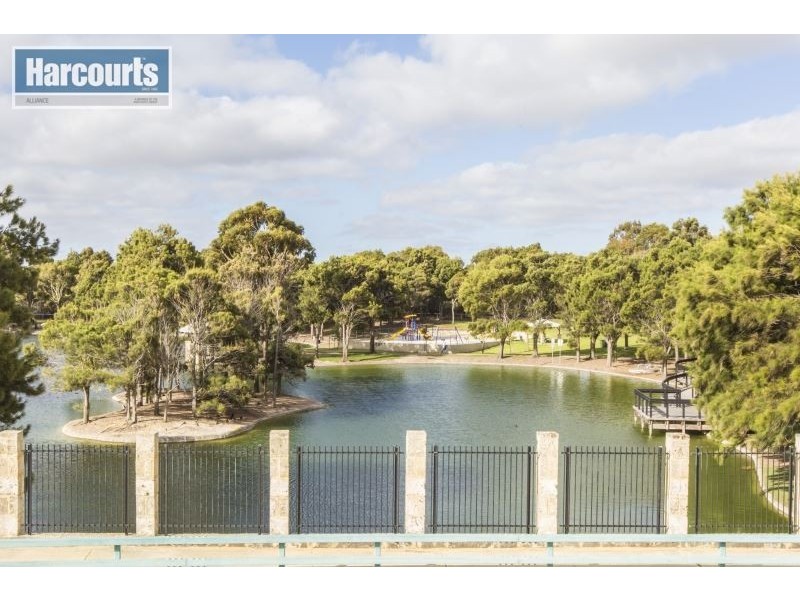 15 Patang Vista, Iluka WA 6028