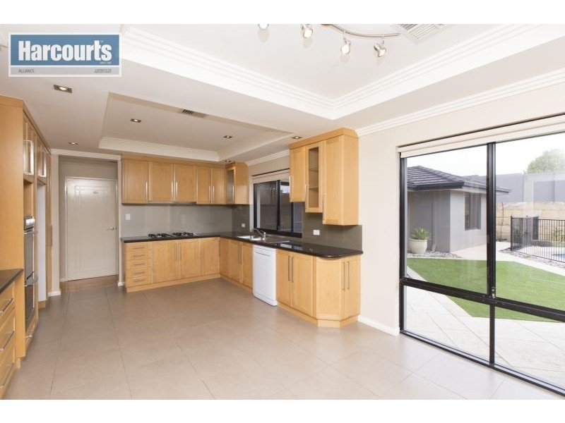 15 Patang Vista, Iluka WA 6028