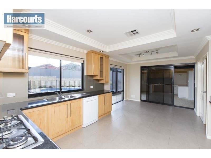 15 Patang Vista, Iluka WA 6028