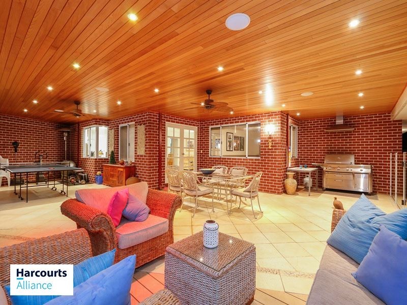 11 La Grange Loop, Currambine WA 6028