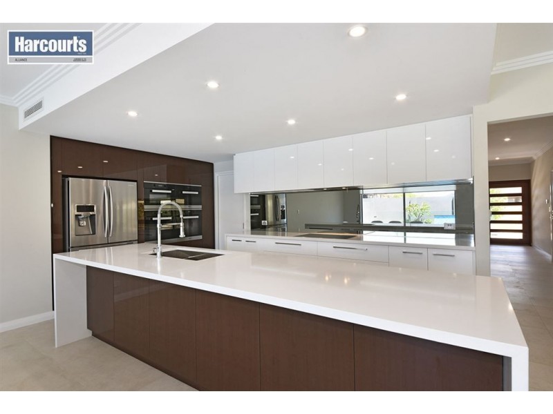 2 Fourmile Avenue, Burns Beach WA 6028