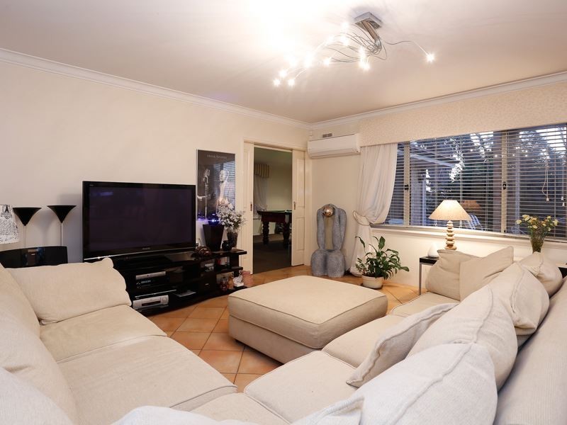 3 Randell Crescent, Ocean Reef WA 6027