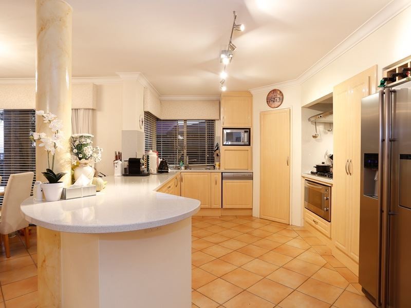 3 Randell Crescent, Ocean Reef WA 6027