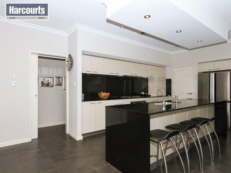 13 Tyringa Crescent, Burns Beach WA 6028