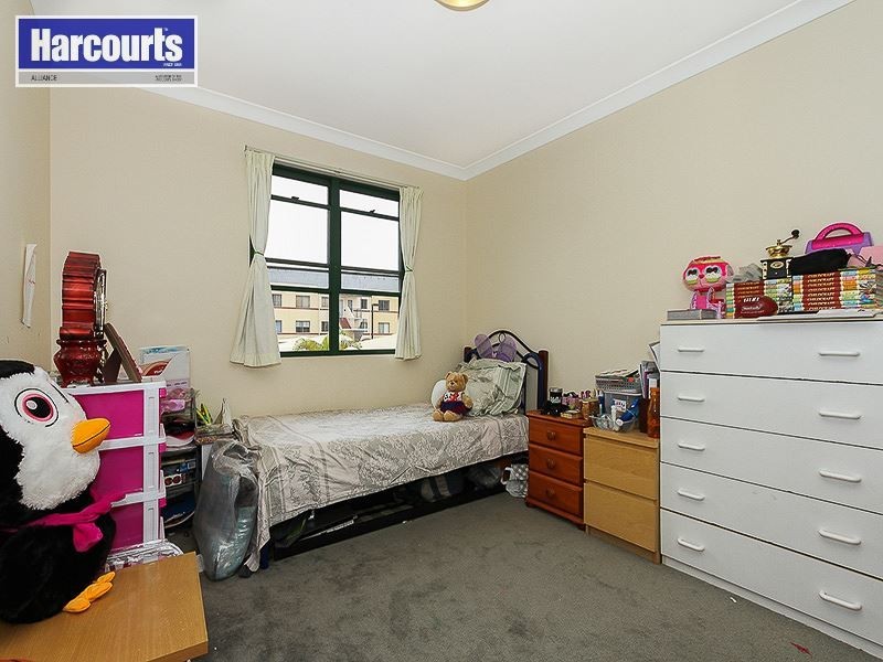 4/167 Grand Boulevard, Joondalup WA 6027