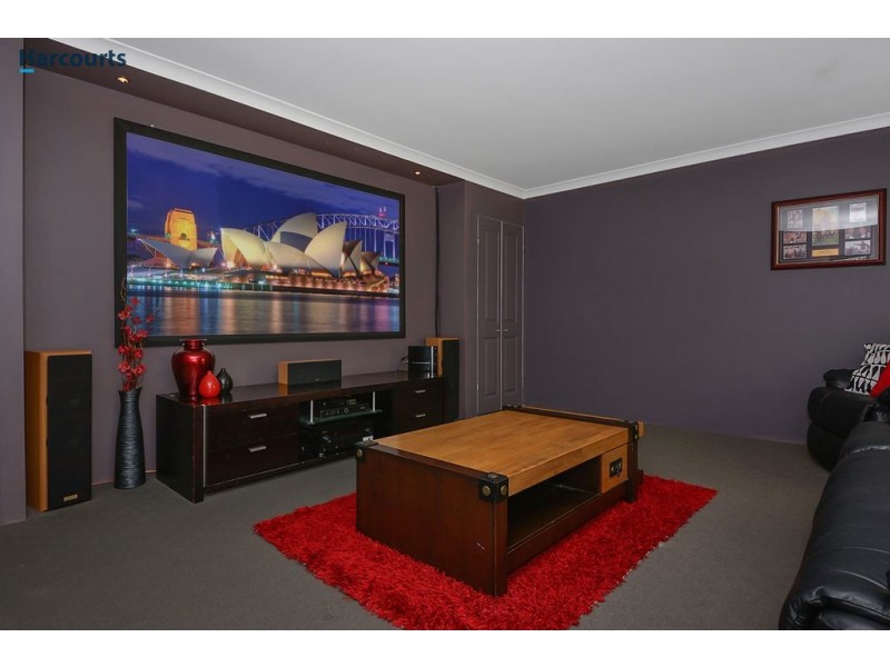 9 Sanctuary Gardens, Ridgewood WA 6030