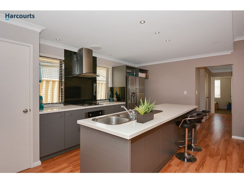 9 Sanctuary Gardens, Ridgewood WA 6030