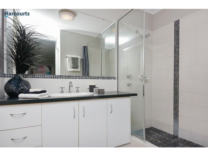 9 Sanctuary Gardens, Ridgewood WA 6030