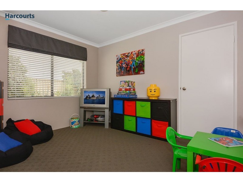 9 Sanctuary Gardens, Ridgewood WA 6030