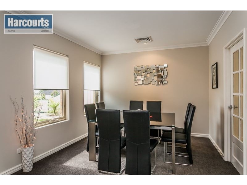 6 Raphael Lane, Currambine WA 6028